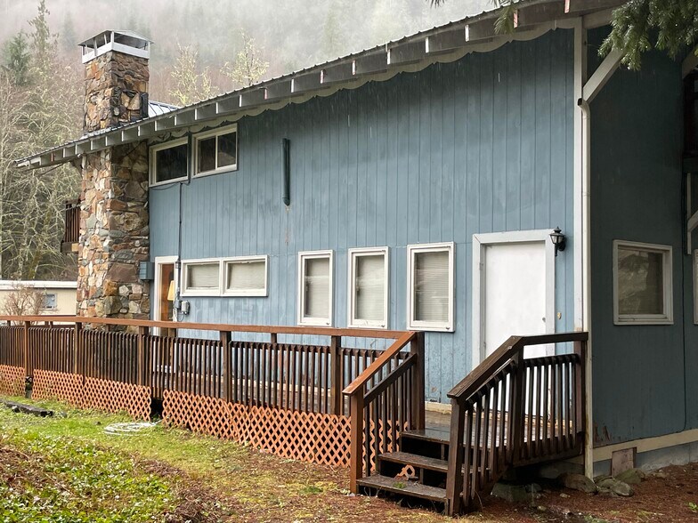 More Photos Of 8598 US Highway 12, Glenoma Apartments For Sale