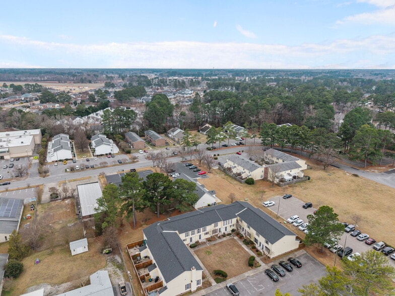 More Photos Of 125 Oakmont Dr, Greenville Office For Sale