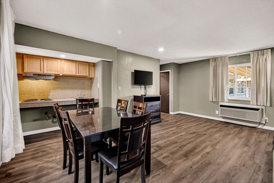 More Photos Of 2352 Esplanade Rd, Chico Hotel For Sale