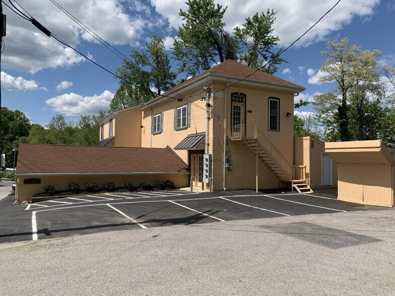 More Photos Of 5800 Main St, Elkridge Loft Creative Space For Lease