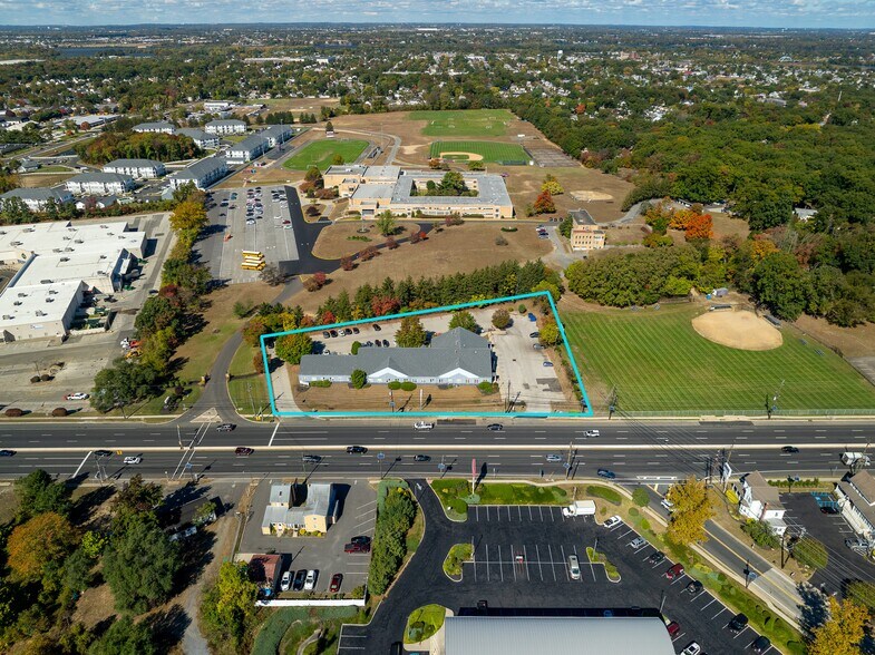 More Photos Of 5045 Route 130 S, Delran Medical For Lease