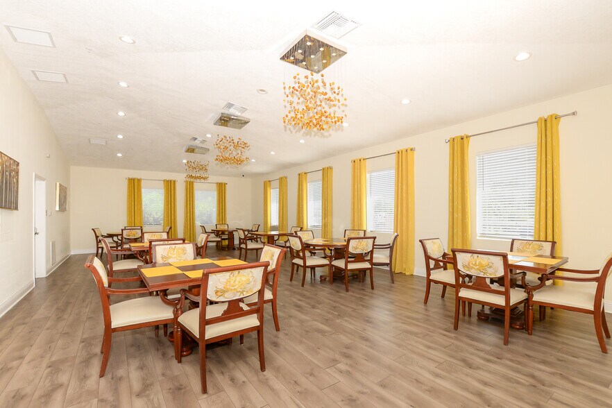 More Photos Of 4201 S 25th St, Fort Pierce Assisted Living For Sale