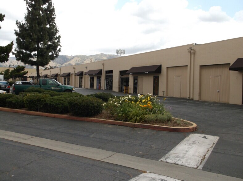 More Photos Of 2001 E Gladstone St, Glendora Unknown For Lease
