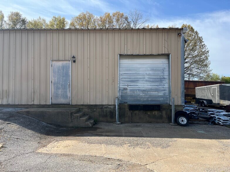 More Photos Of 3983 Homewood Rd, Memphis Office For Sale