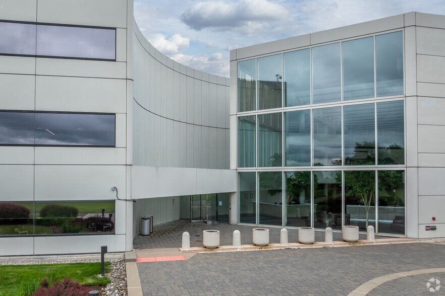 More Photos Of 199 Grandview Rd, Skillman Office For Sale