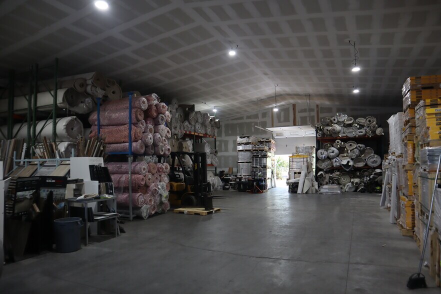 More Photos Of 1700 Industrial Center, Charlotte Light Distribution For Lease