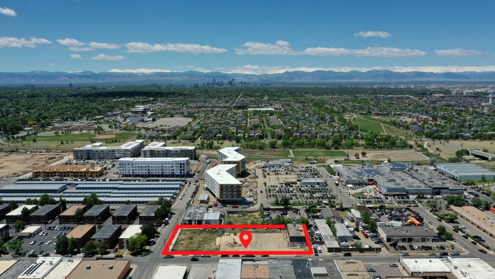 More Photos Of 2323 Dayton St, Aurora Freestanding For Lease