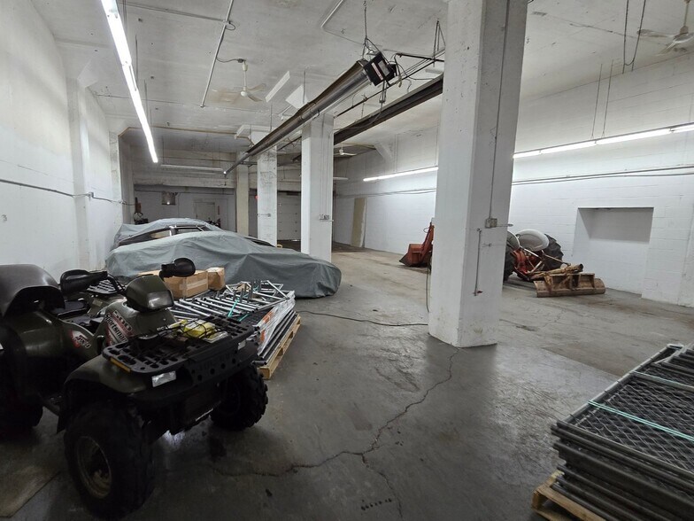 More Photos Of 6375 Furnace Rd, Ontario Warehouse For Sale