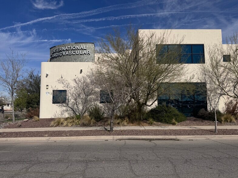 More Photos Of 2200 George Dieter Dr, El Paso Healthcare For Sale