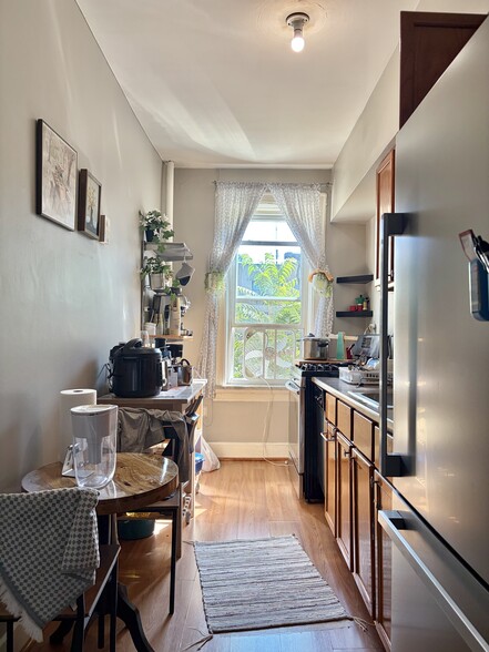 More Photos Of 290 Kings Hwy, Brooklyn General Retail For Sale