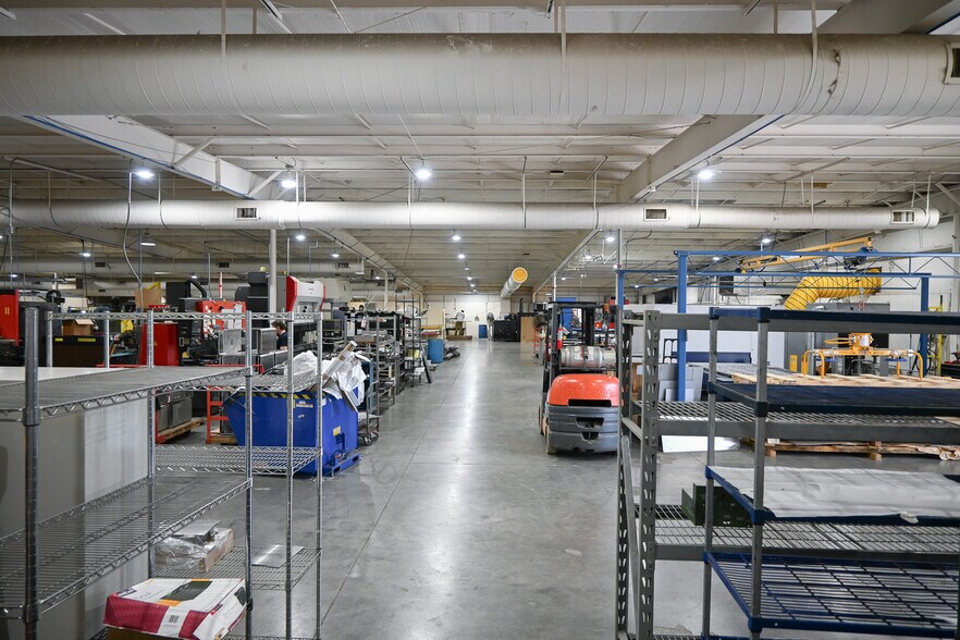 More Photos Of 144 Jetplex Ln, Madison Warehouse For Sale