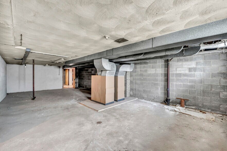 More Photos Of 885 S Green Rd, Cleveland Apartments For Sale
