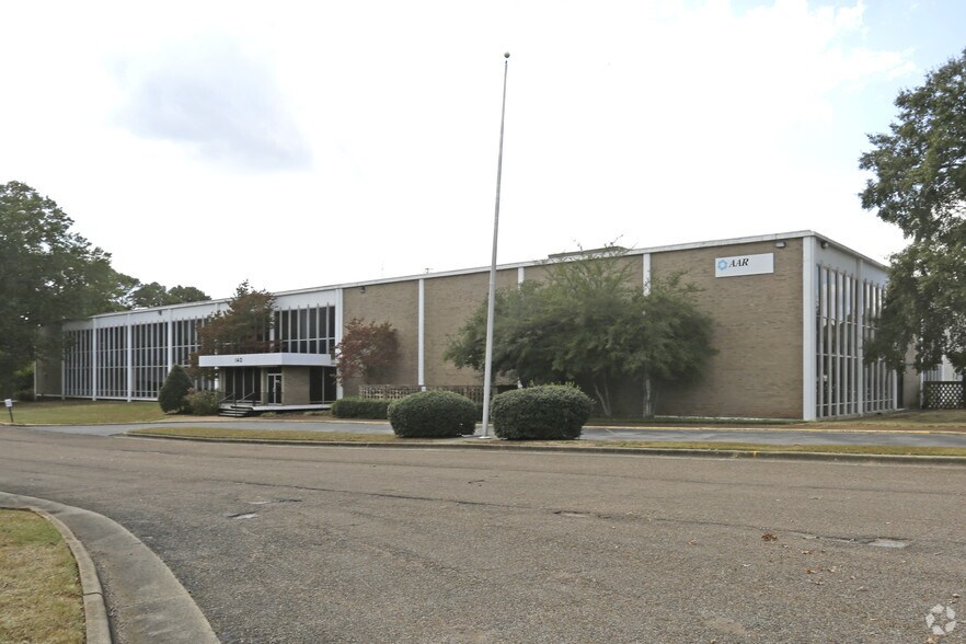 More Photos Of 140 Sparkman Dr NW, Huntsville Warehouse For Sale