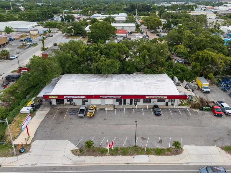 More Photos Of 1900 N Washington Blvd, Sarasota Flex For Sale