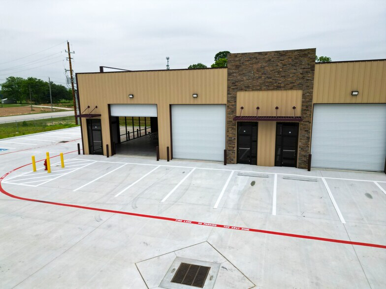 More Photos Of 5702 Spring Cypress Rd, Spring Unknown For Lease