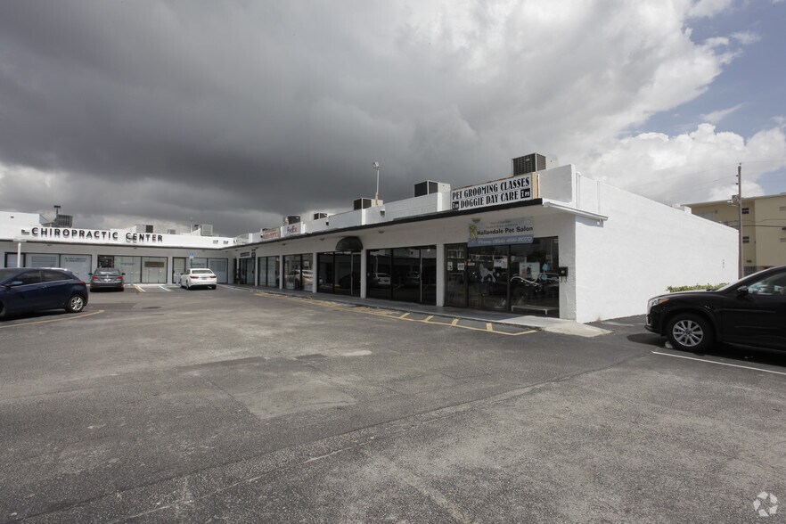 More Photos Of 1025 E Hallandale Beach Blvd, Hallandale Beach Storefront Retail Office For Lease