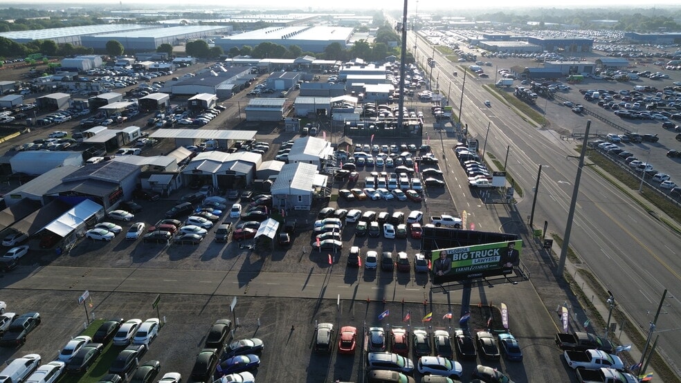 More Photos Of 1505 W Landstreet Rd, Orlando Auto Dealership For Lease