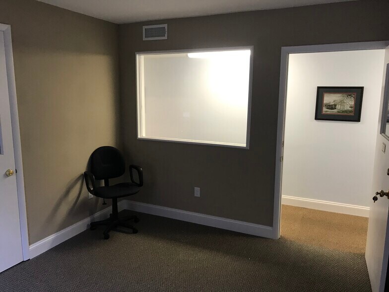 More Photos Of 92 Franklin St, Annapolis Office For Lease