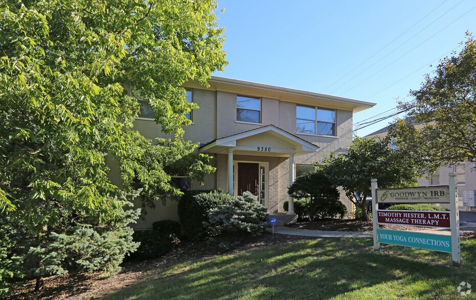 More Photos Of 9380 Main St, Montgomery Office For Sale