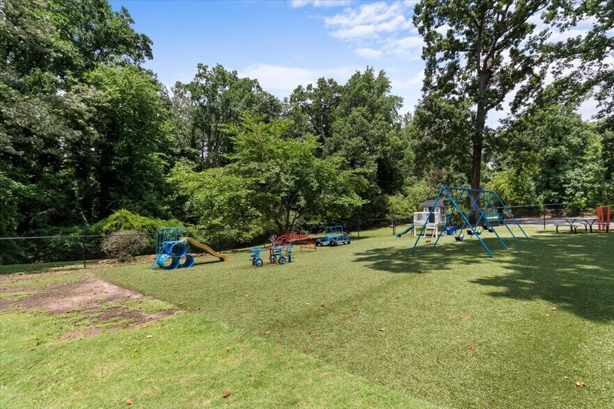 More Photos Of 2365 County Line Rd, Atlanta Daycare Center For Sale