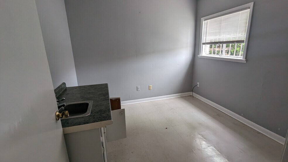 More Photos Of 210 North St W, Talladega Storefront For Sale