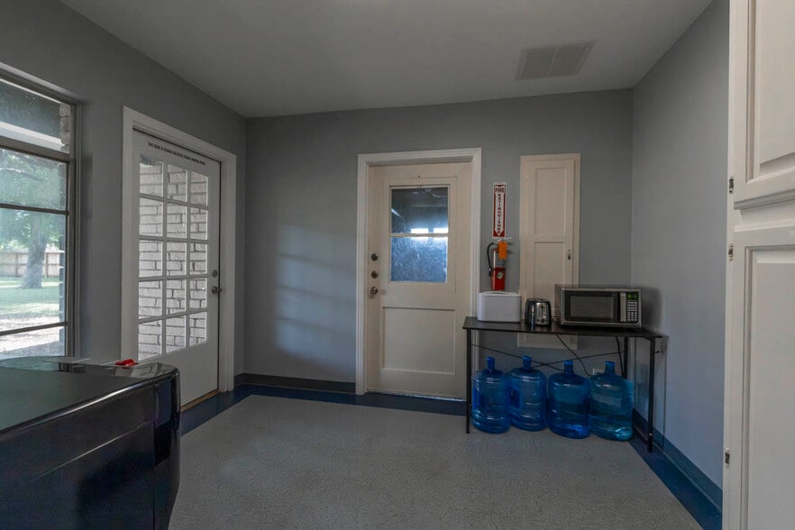 More Photos Of 310 Pfeil Rd, Cibolo Medical For Lease