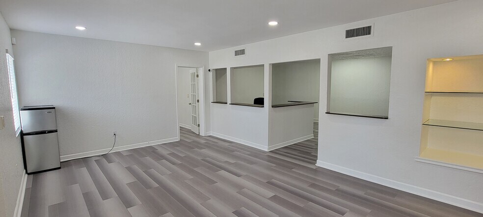 More Photos Of 1275 Cleveland St, Clearwater Medical For Lease