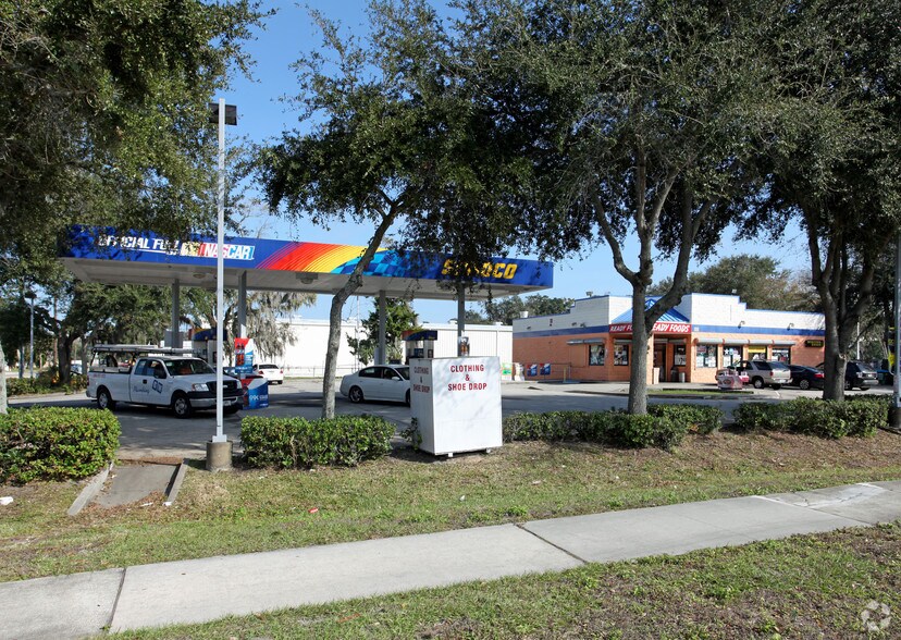 More Photos Of 895 N Nova Rd, Daytona Beach Convenience Store For Lease