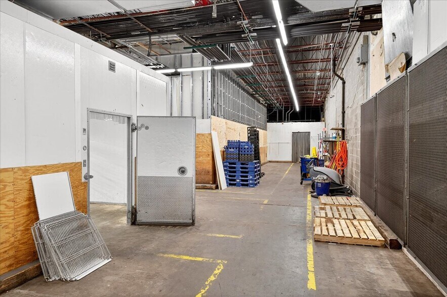 More Photos Of 4634-4639 Gravois Rd, House Spgs, House Springs Supermarket For Lease