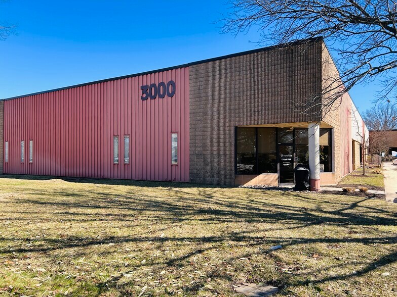 More Photos Of 3000 Lincoln Dr E, Marlton Flex For Lease