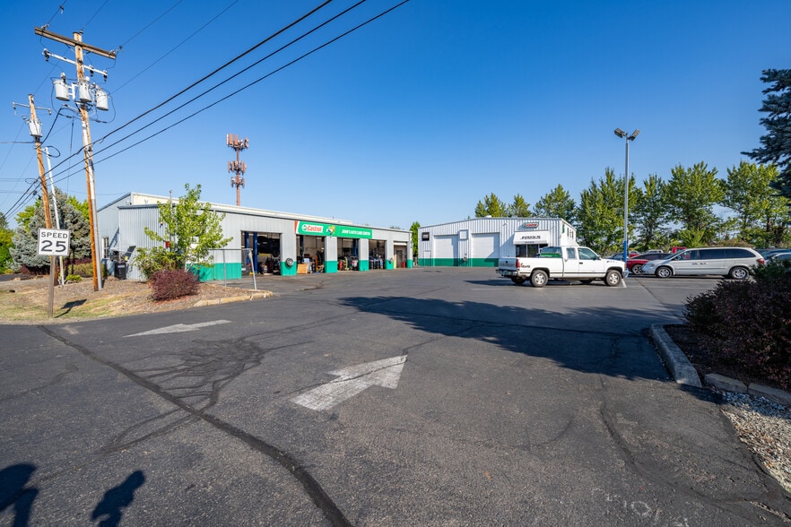 More Photos Of 3311 Biddle Rd, Medford Auto Repair For Sale