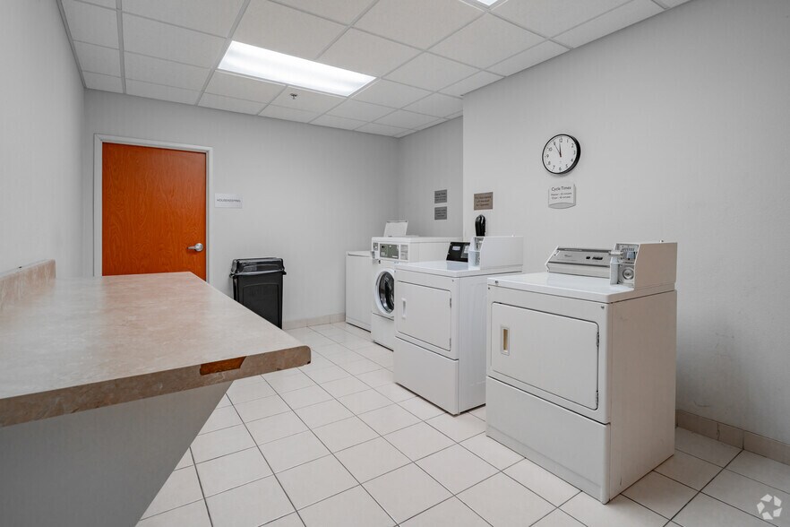 More Photos Of 4026 Wiseman Blvd, San Antonio Hotel For Sale