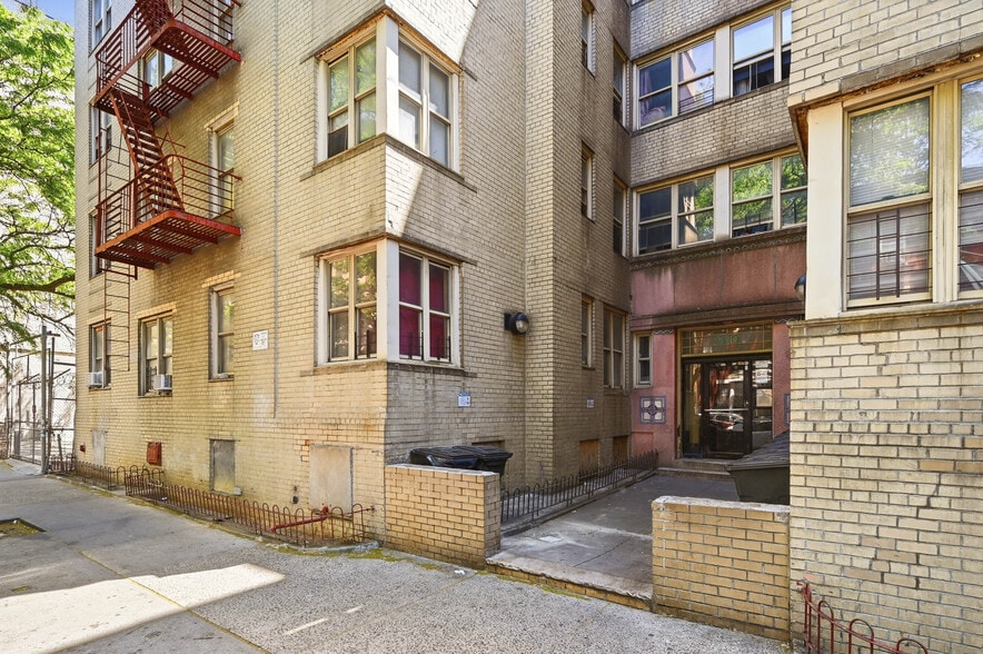 More Photos Of 2310 Creston Ave, Bronx Apartments For Sale