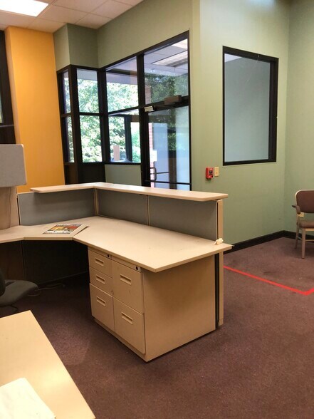 More Photos Of 402 Chandler St, Jamestown Manufacturing For Lease