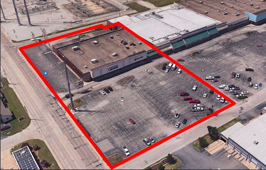 Primary Photo Of 2800 N Water St, Decatur General Retail For Sale