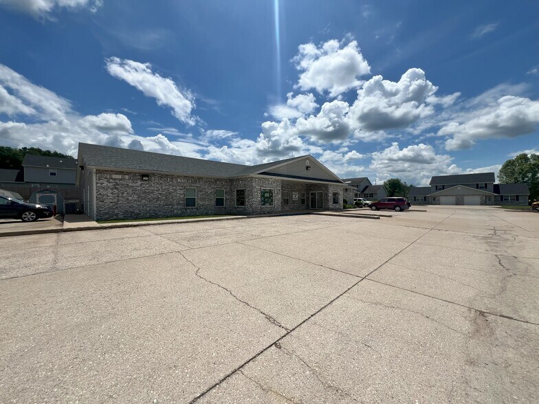 More Photos Of 19788 Sackett Ln, Waynesville Office For Sale
