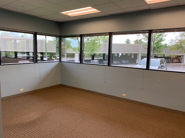 More Photos Of 1000 Commerce Dr, Pittsburgh Office For Lease