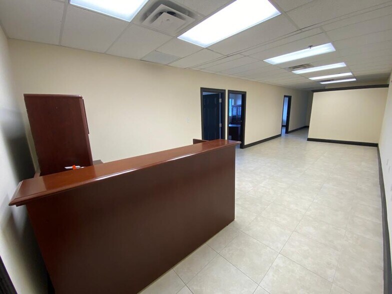 More Photos Of 1490 Sunshadow Dr, Casselberry Loft Creative Space For Lease