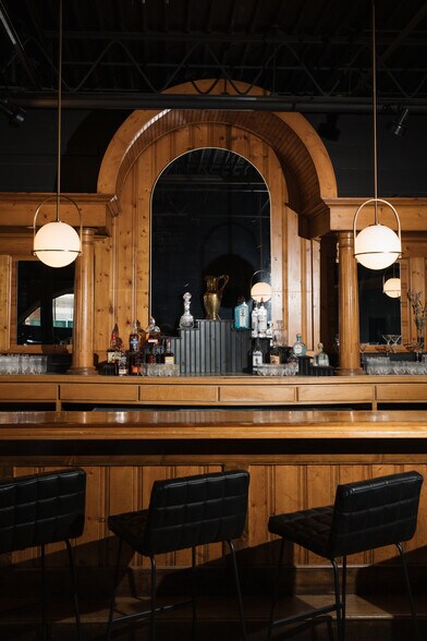 More Photos Of 5264 Anton Dr, Fitchburg General Retail For Sale