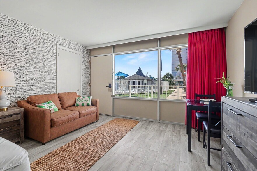 More Photos Of 1500 S Ocean Blvd, Myrtle Beach Apartments For Sale