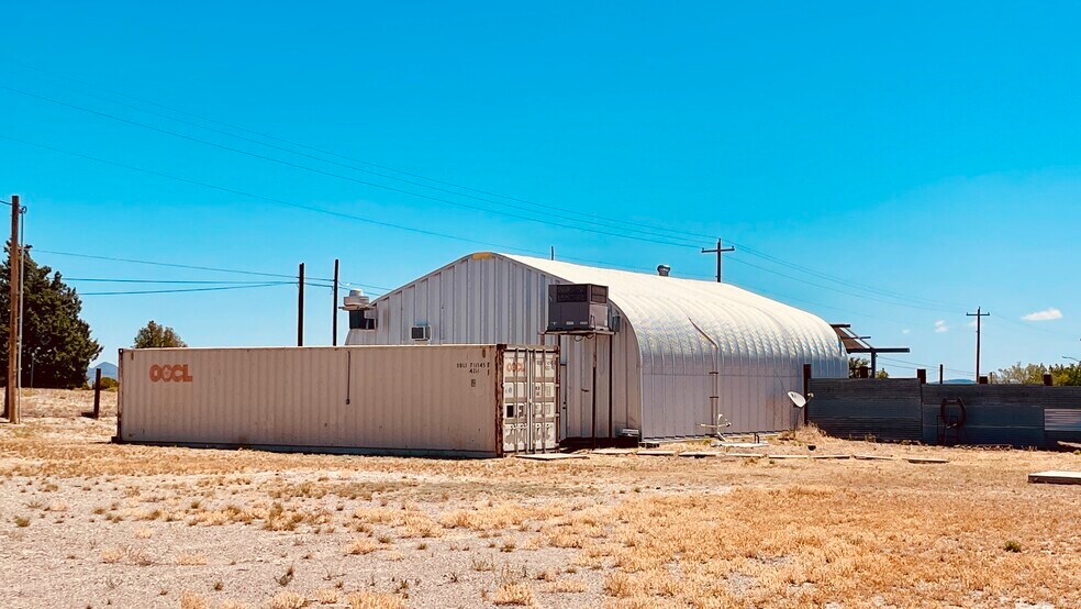 More Photos Of 1613 W San Antonio St, Marfa Specialty For Sale