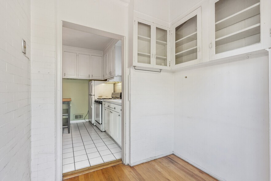 More Photos Of 477 N Pennsylvania St, Denver Apartments For Sale