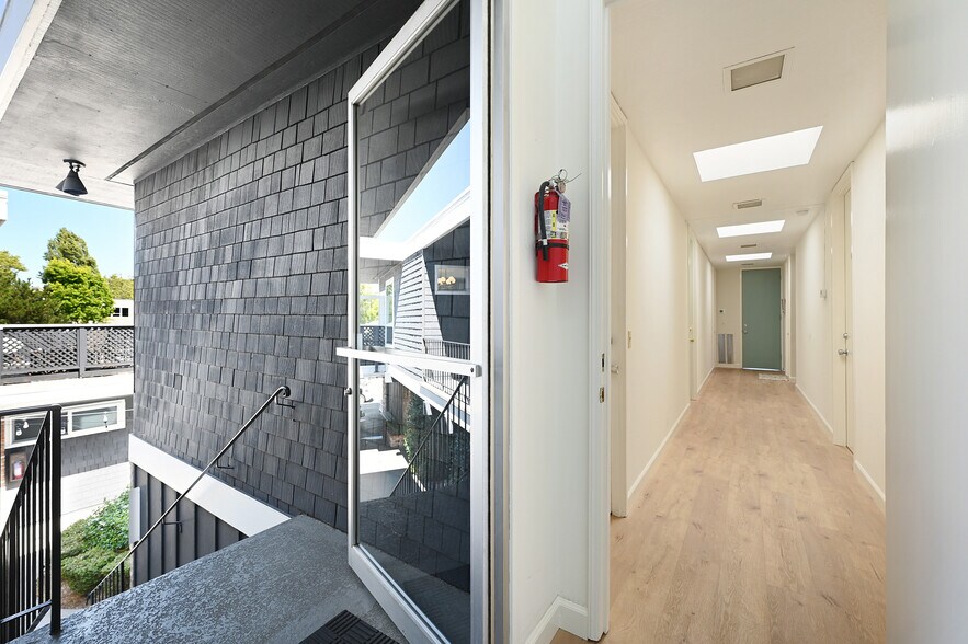 More Photos Of 125-131 Camino Alto, Mill Valley Office For Lease