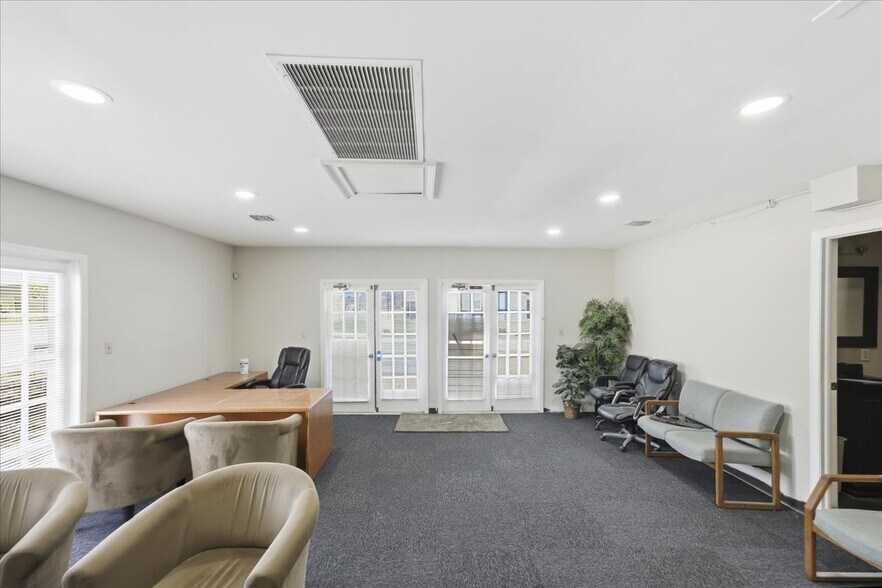 More Photos Of 1514 SE Port St Lucie Blvd, Port Saint Lucie Office For Sale