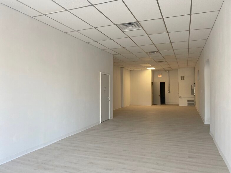 More Photos Of 4716-4722 N Kedzie Ave, Chicago Storefront Retail Residential For Lease