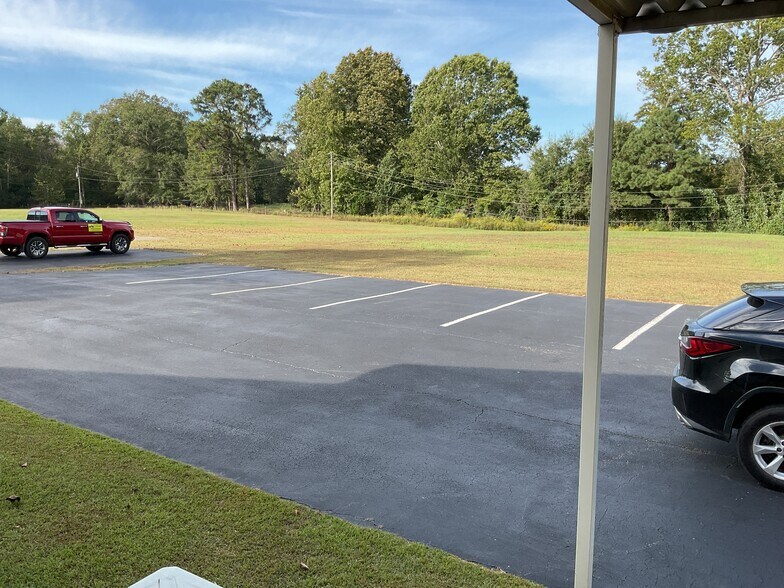 More Photos Of 1666 S Forest Ave, Luverne Medical For Sale