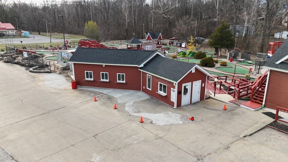 More Photos Of 4747 W State Road 46, Bloomington Golf Course Driving Range For Sale