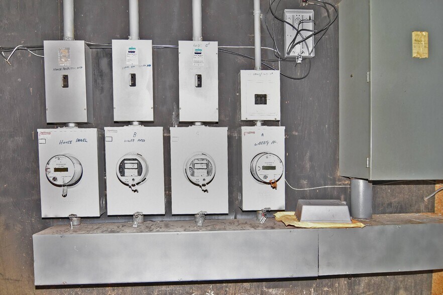 More Photos Of 862 Charles St, Providence Medical For Sale