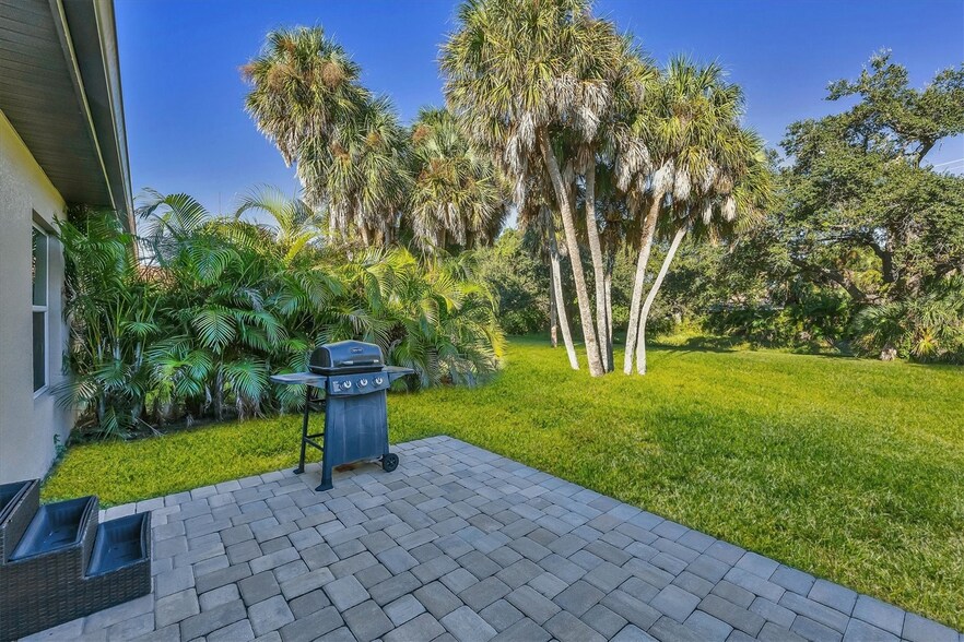 More Photos Of 357 Boundary Blvd, Rotonda West Apartments For Sale