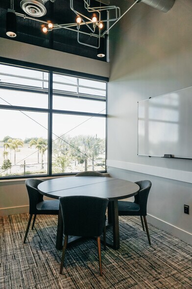 More Photos Of 1910 N Ola Ave, Tampa Coworking Space